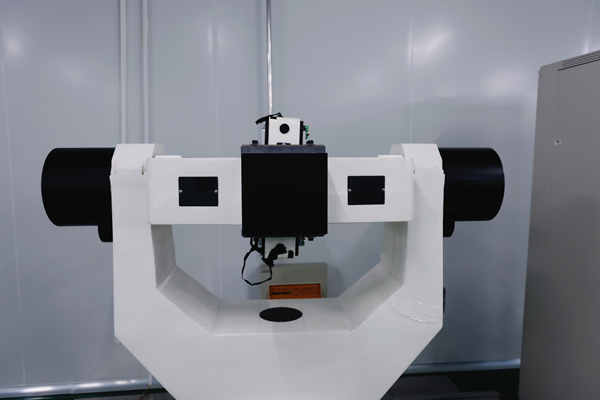 三軸轉(zhuǎn)臺